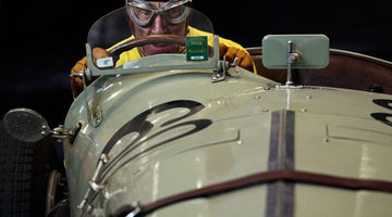 In omaggio del mito. il guanto di Nuvolari